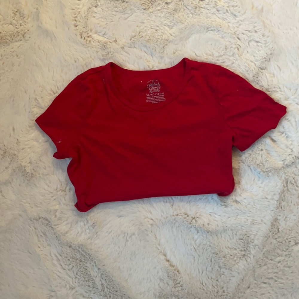 Cute red crop top ❤️